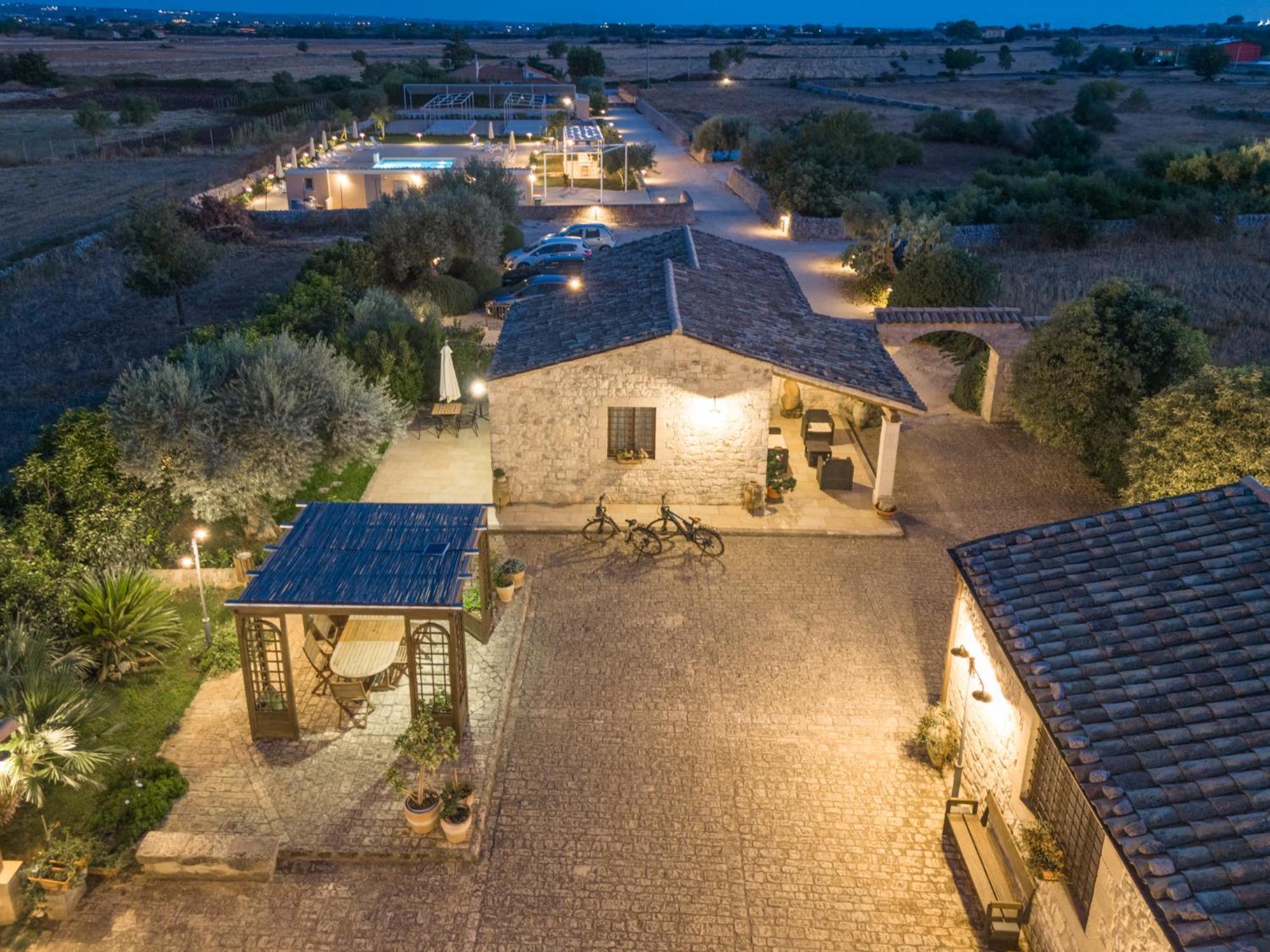 Borgo Monachella Bed & Breakfast Ragusa Exterior foto