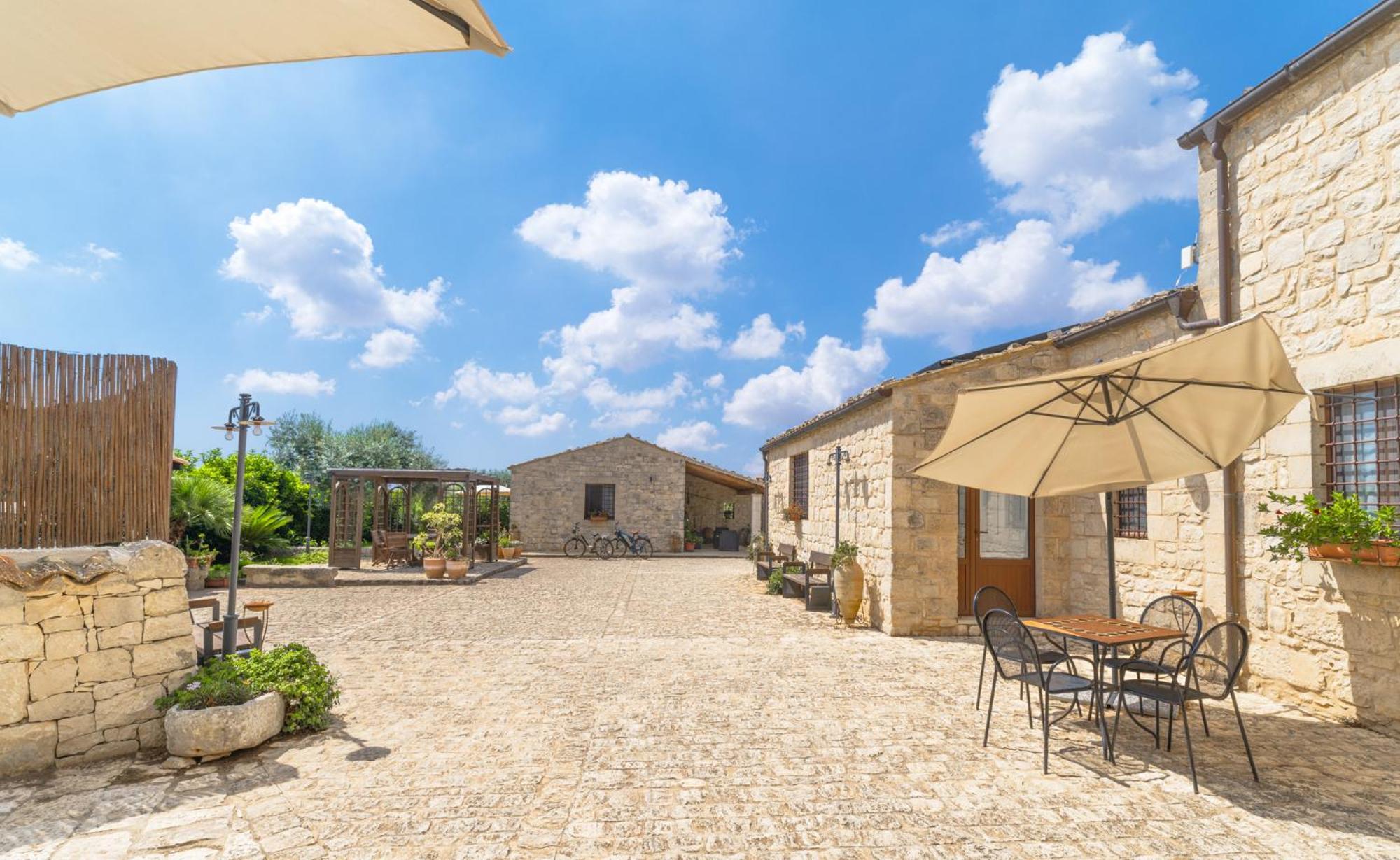 Borgo Monachella Bed & Breakfast Ragusa Exterior foto