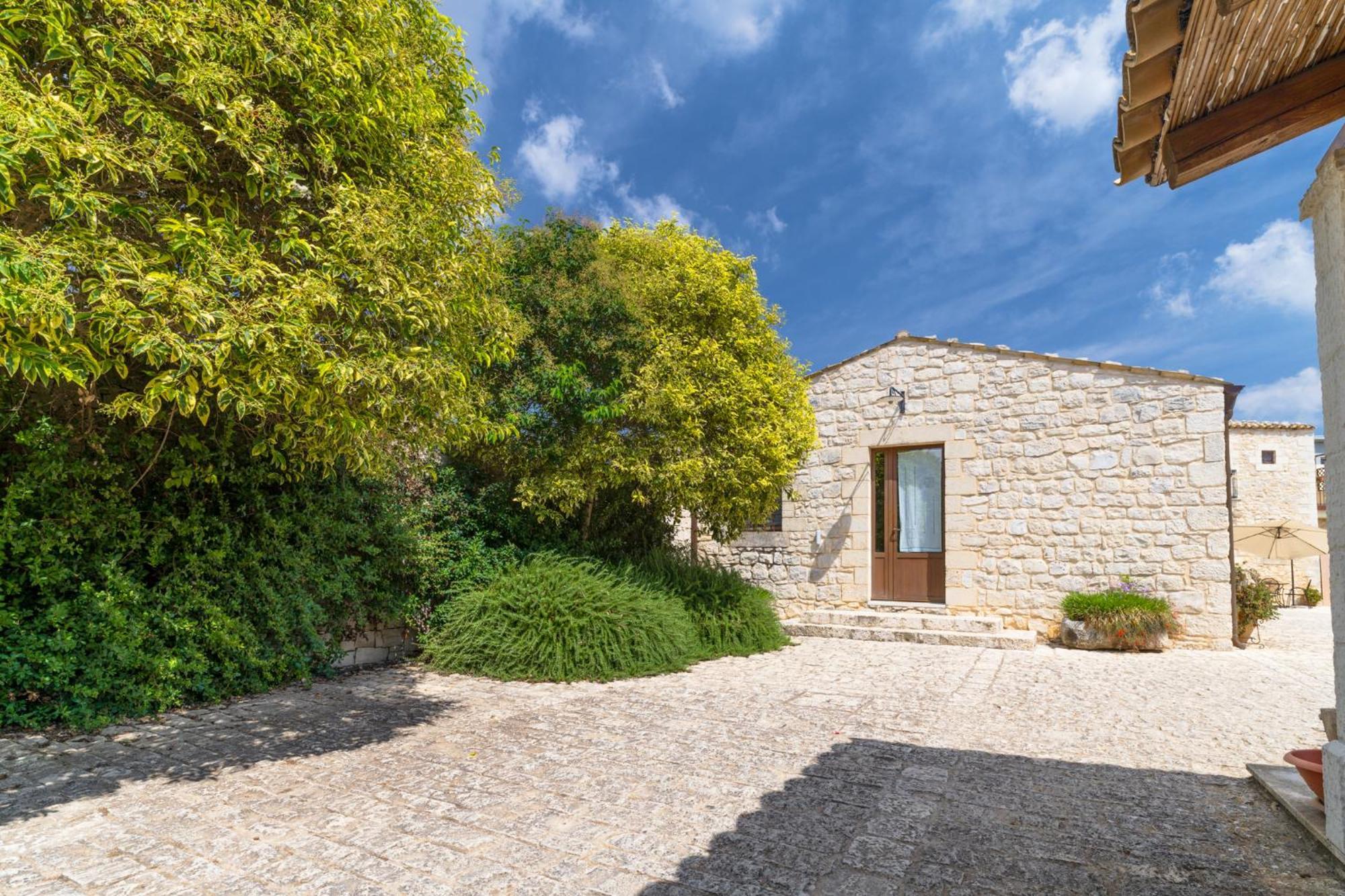 Borgo Monachella Bed & Breakfast Ragusa Exterior foto